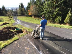 Cutting the asphalt